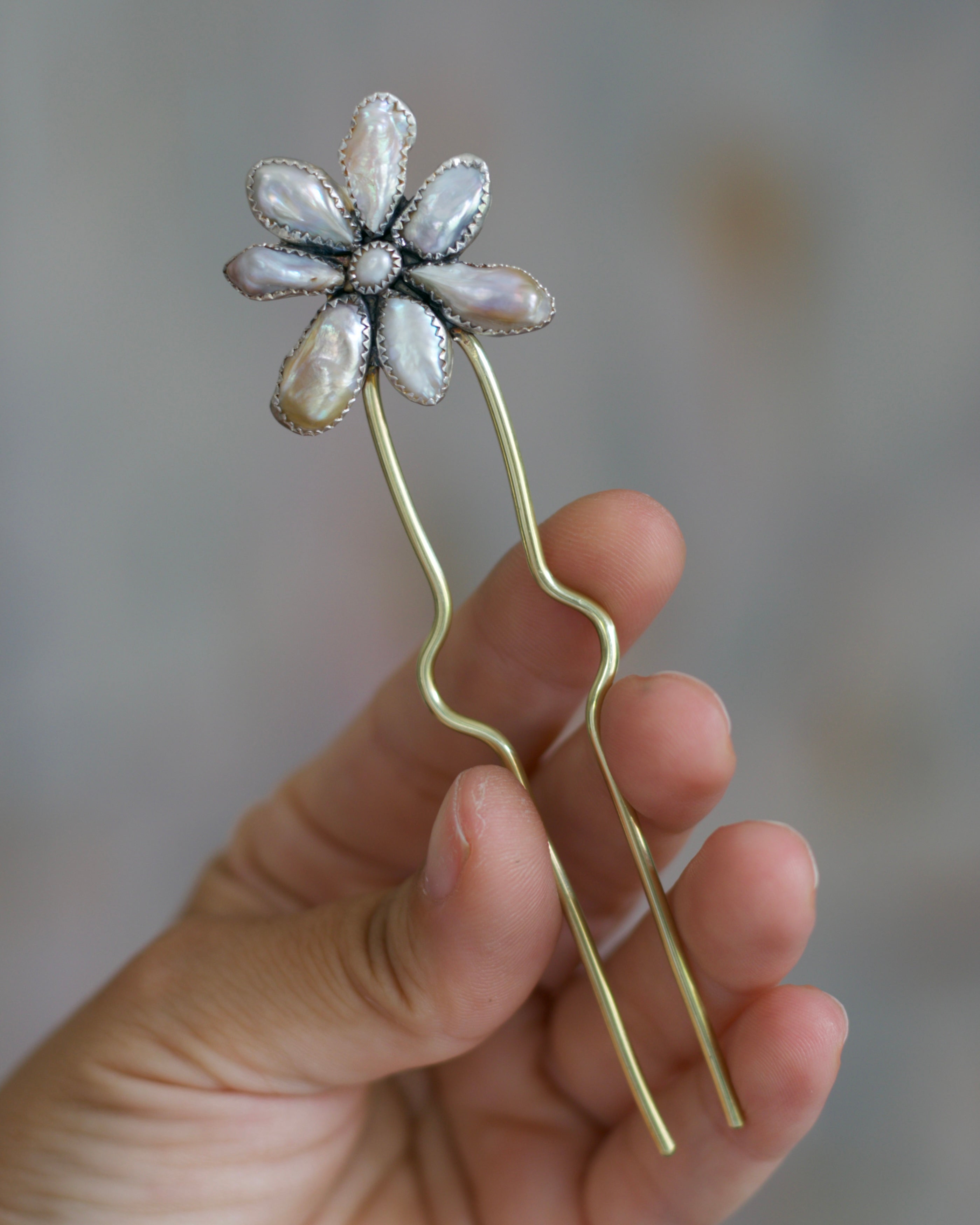 Flower Hair Pin - Fresh Water Pearl -