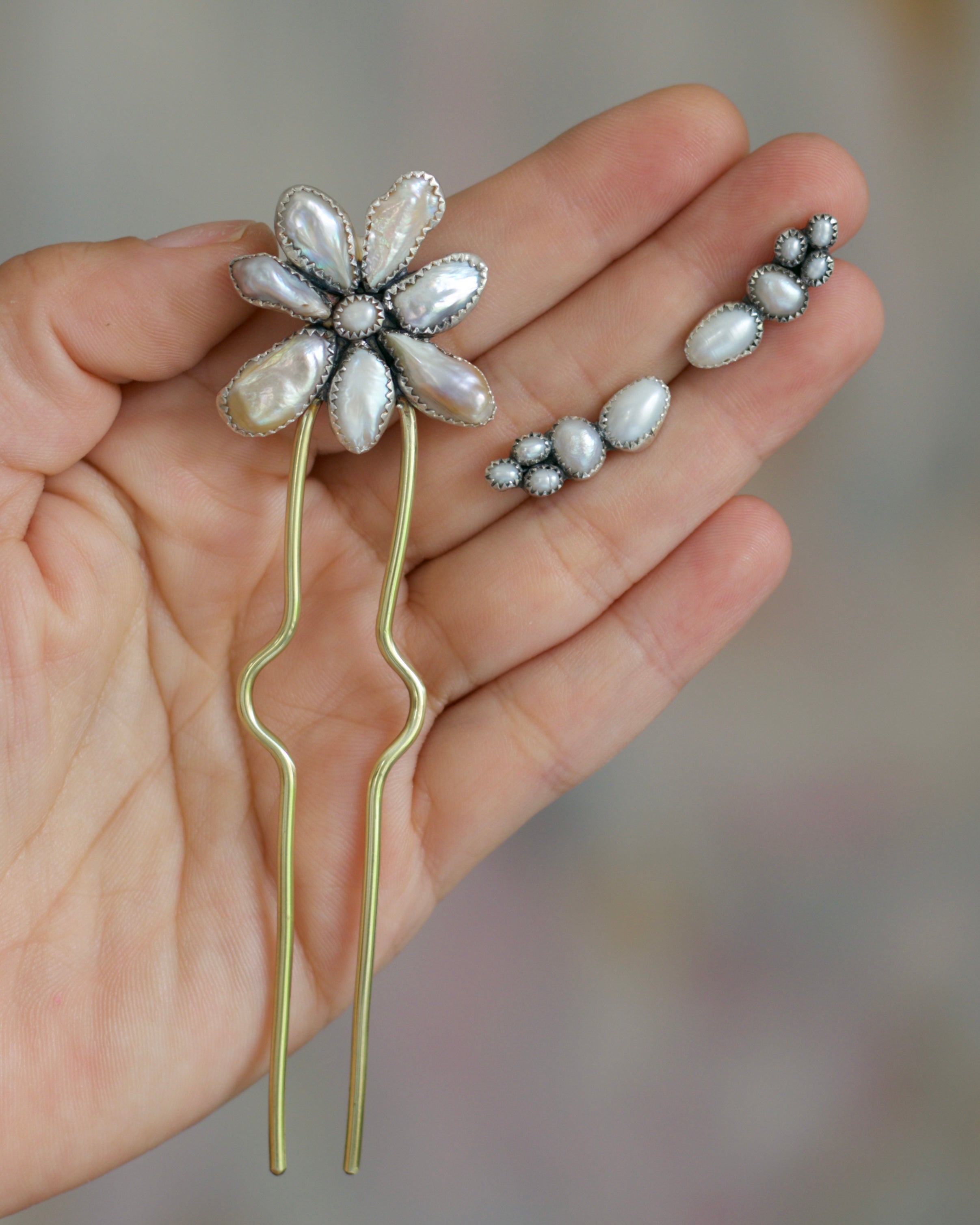 Flower Hair Pin - Fresh Water Pearl -