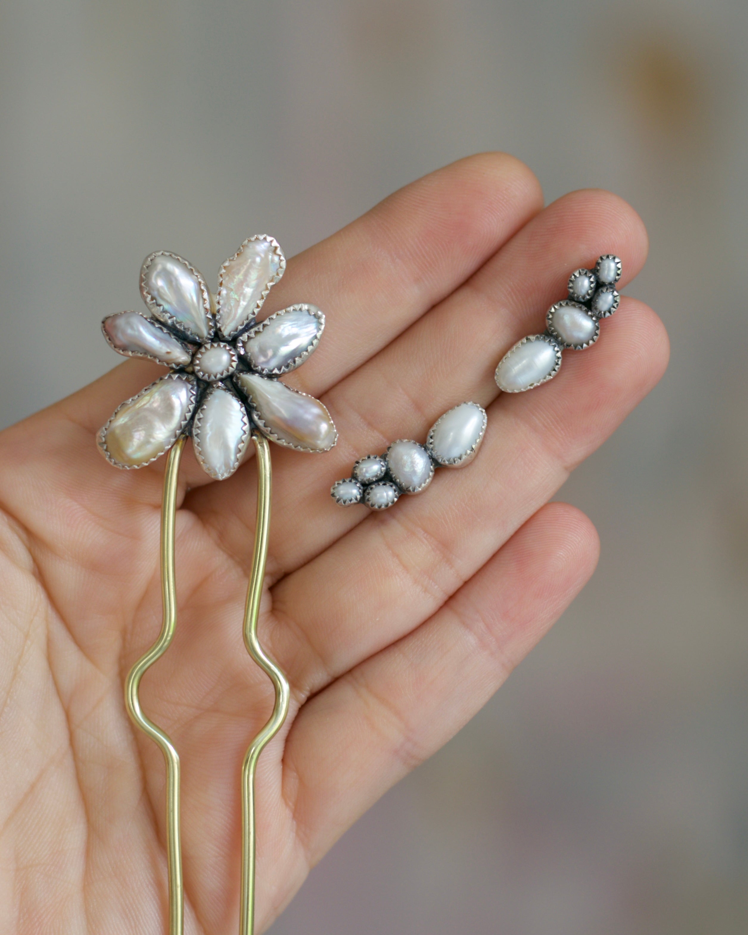 Flower Hair Pin - Fresh Water Pearl -