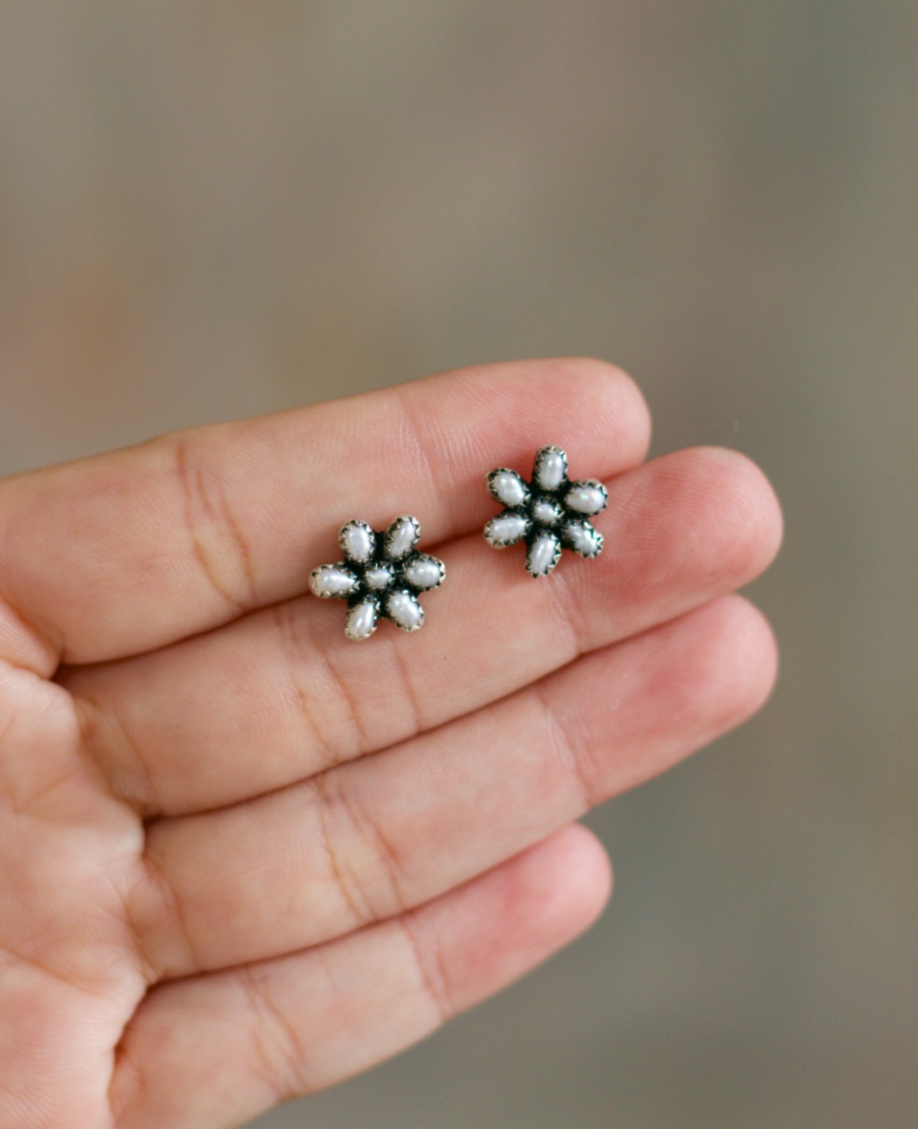 Fleur Studs - Fresh Water Pearls