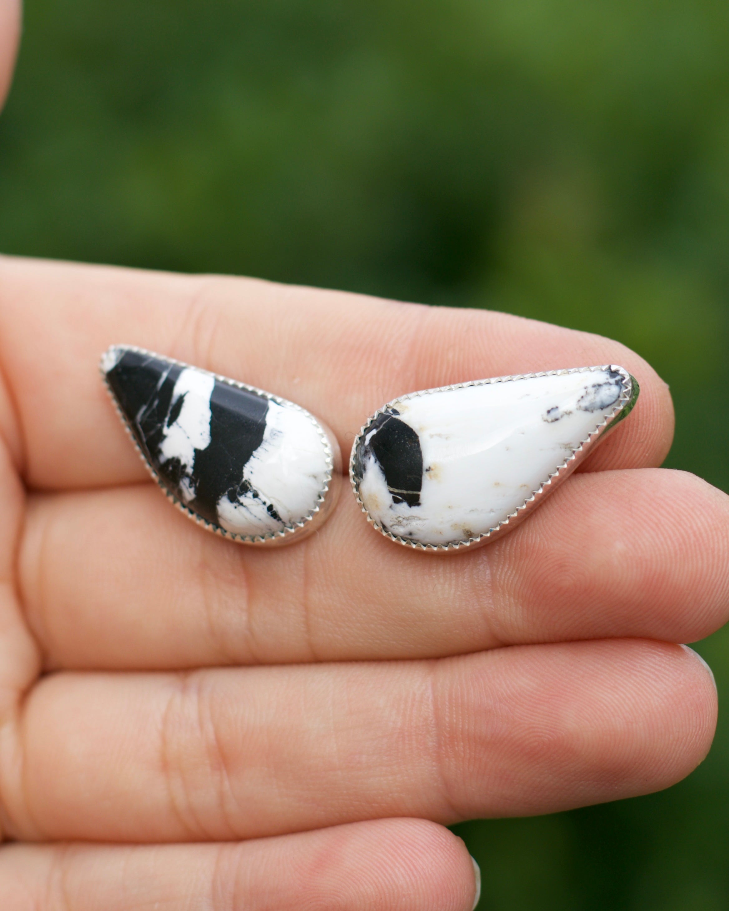 Flow Earrings White Buffalo