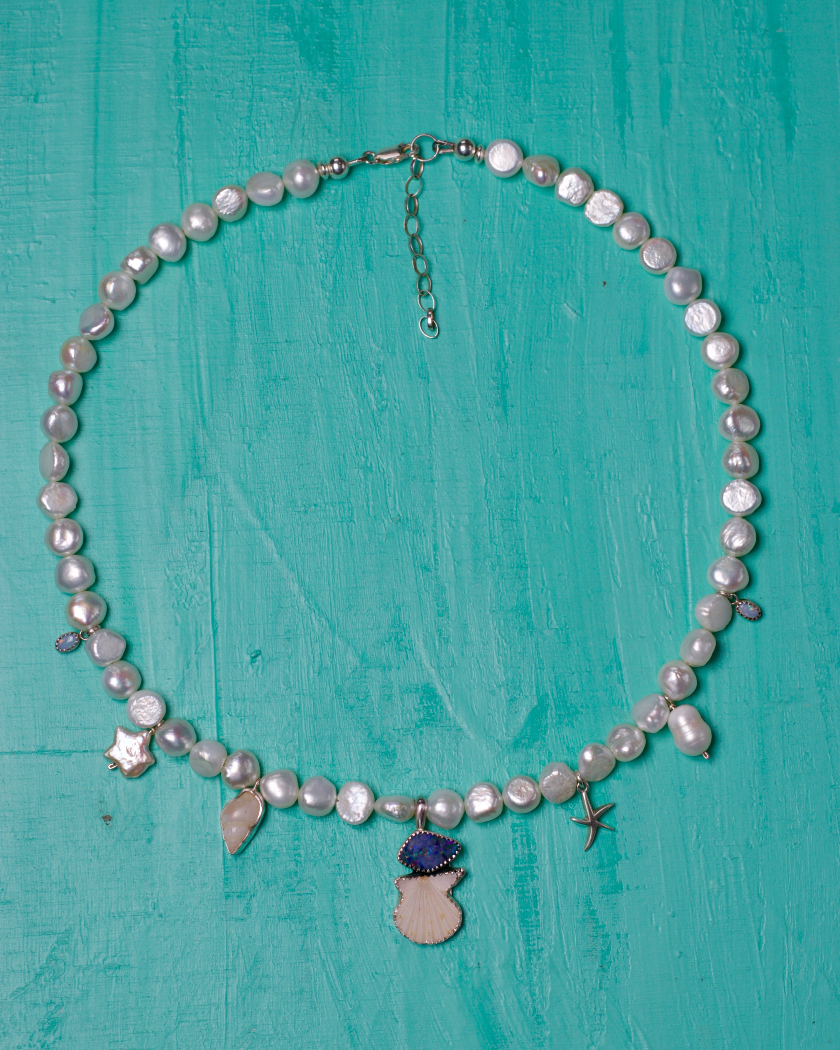 Mermaid Necklace in Pearl