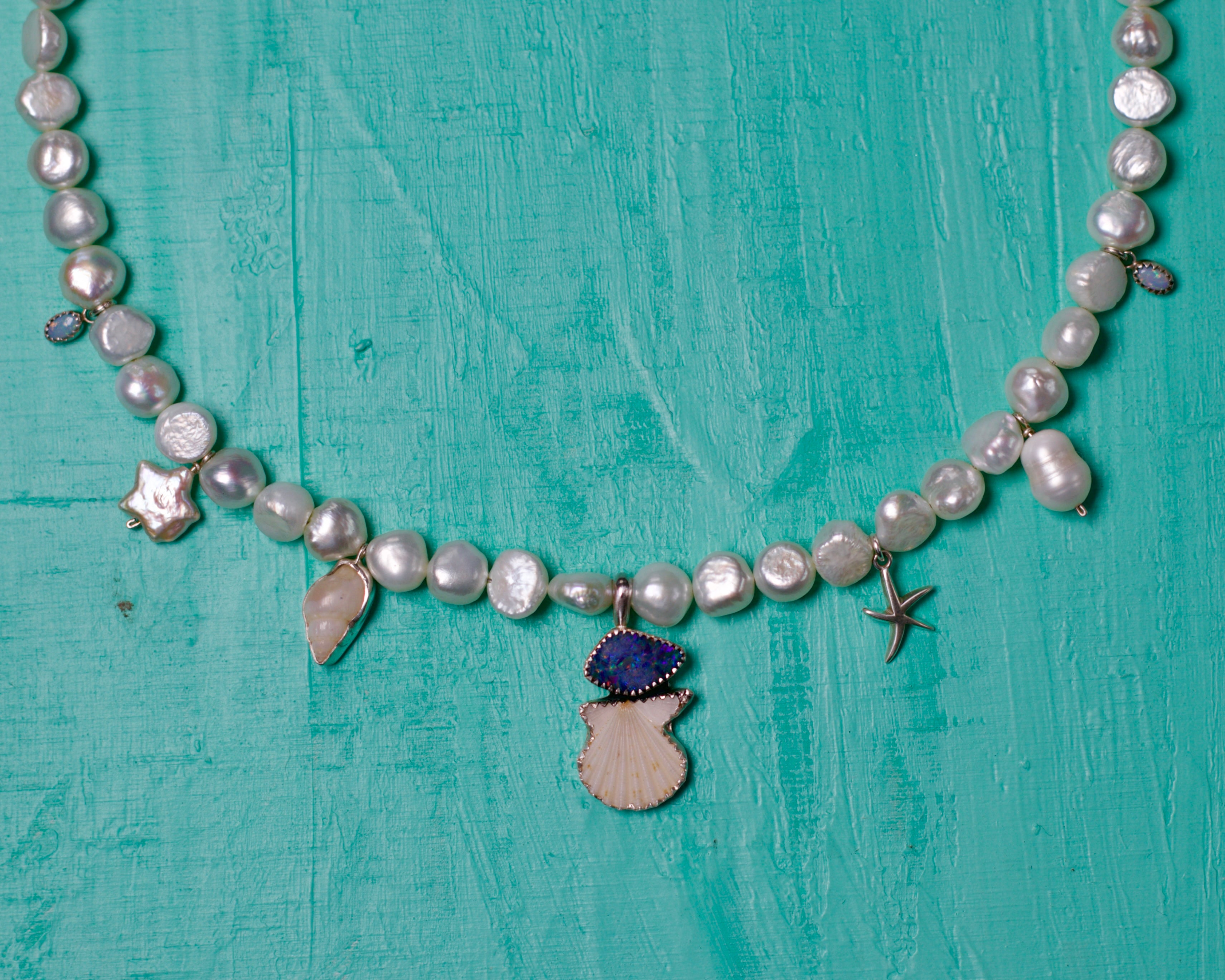 Mermaid Necklace in Pearl